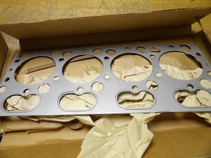 Gasket NSN 5330 757 9768 Caterpillar Head Gasket setr Gasket SetInc. 2M3343 - Picture 1 of 2