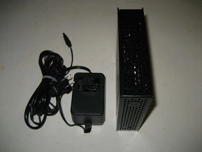 Motorola SBG901 54 Mbps 1-Port 10/100 Cable Modem Wireless G Router - Image 1 of 4