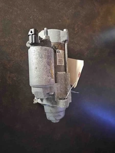 17 18 19 CHEVY CRUZE Starter Motor - Picture 1 of 4