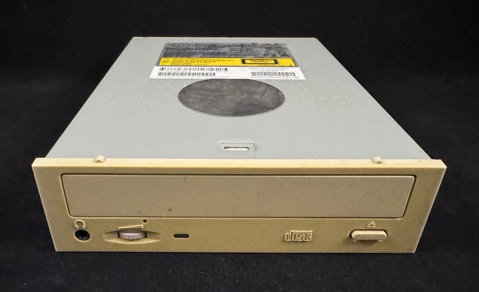 Vintage Compaq Internal CD-ROM Drive LTN-323 - Image 1 of 3