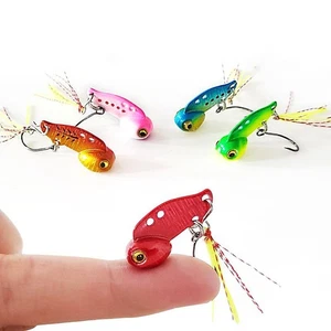 4 pezzi mini VIB in metallo con esca da pesca piuma arcobaleno 3 g/6 g pin CrankBait - Foto 1 di 13