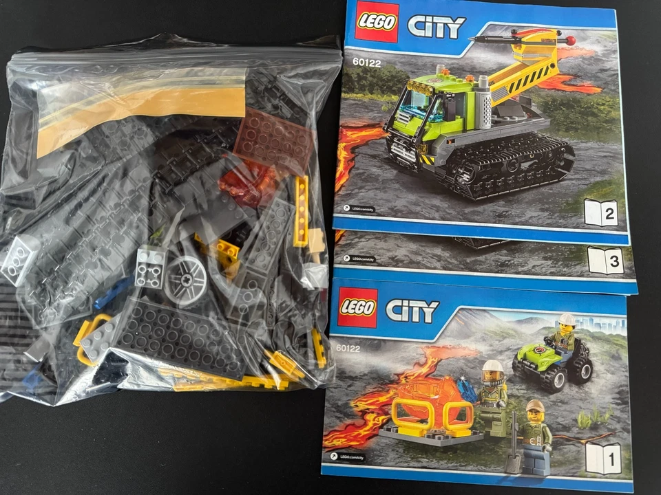 LEGO CITY VOLCANO CRAWLER - 60122 - RETIRED - COMPLETE - Image 1 of 1