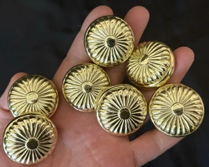 Menge 8 goldfarbene Schranktür Schublade Knöpfe Griffe einzelne Schraube mit Schrauben - Bild 1 von 6