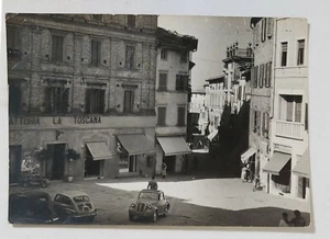 30528 Cartolina - Arezzo - Foiano della Chiana - Piazza Fra Benedetto - Imagen 1 de 2