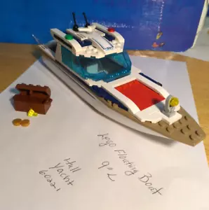 Lego City Floating Boat Diving Yacht 60221 Not Complete Set - Picture 1 of 4