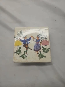 Caja de baratija alemana pintada a mano Alpine Peasant Ware - Imagen 1 de 3