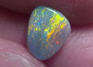 0.98cts Solid Lightning Ridge semi-black opal, stunning rainbow fire *video* - Picture 1 of 8