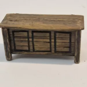 24th scale Dolls house Wooden Chest Ottoman Artisan made signed TN14 - Picture 1 of 3