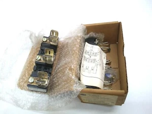 Allen Bradley 1491-N226 SER A Fuse Block 31-60 Amp 600V 3 Pole Bulletin 1491 - Picture 1 of 3