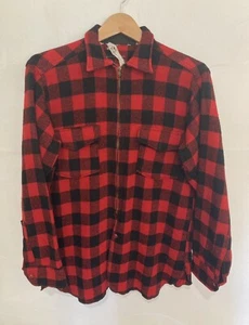 Vintage Woolrich Red Tartan Plaid Mackinaw Wool Jacket Coat Size M Talon Zip - Picture 1 of 4