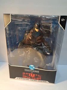 McFarlane Toys DC Multiverse: The Batman 12" Posed Statue - OOB - Bild 1 von 3