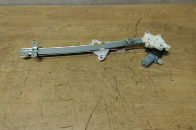 38379 H12E 2015-2019 REGULADOR VENTANA PUERTA DELANTERA DERECHA SUZUKI CELERIO OSF. Foto 1 de 3