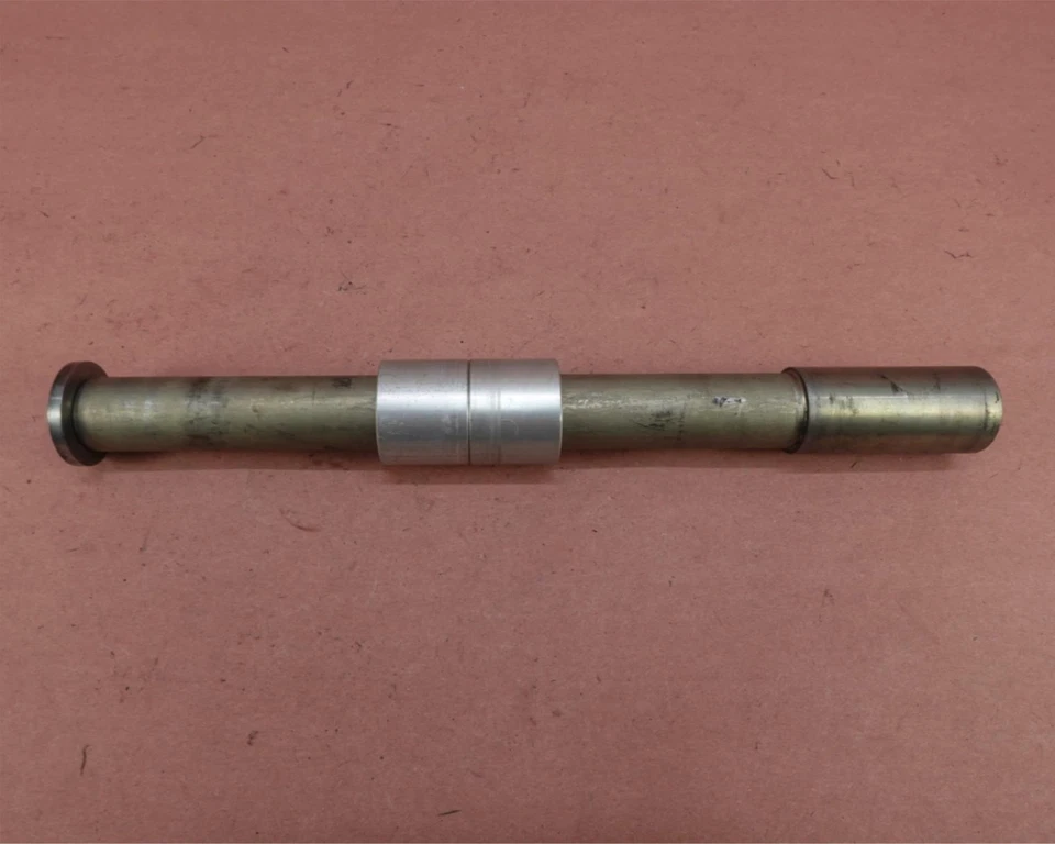 Llanta de perno pivote eje delantero Triumph America 2006-2015 Foto 1 de 4