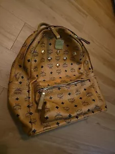 MCM stark visetos backpack cognac color - Picture 1 of 9