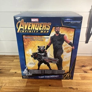 Marvel Premier Avengers Infinity War Thor & Rocket Resin Statue  Diamond Select - Picture 1 of 7