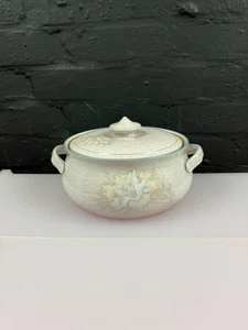 Cazuela cubierta Denby Tasmin plato para servir verduras 3 pintas 3 disponibles - Imagen 1 de 6