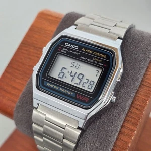 Casio Alarm Chrono Digitaluhr Silber Edelstahlband Vintage Style WR - Bild 1 von 15