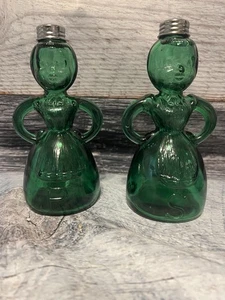 Set shaker sale e pepe vintage 7" vetro verde depressione allegre cameriere raro - Foto 1 di 6