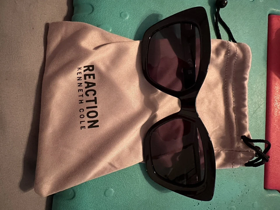 Kenneth Cole Reaction With Diamonds And Dust Bag - Image 1 of 3