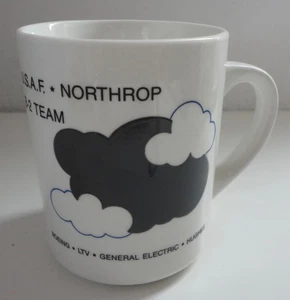 Vintage B2 Bomber USAF NORTHROP Kaffeebecher Wärmewechsel - Bild 1 von 3