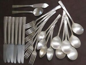 Wm. A. Rogers Artistic 1940 Silverplate 24 Pieces Spoons, Knives, Forks, Soup uu