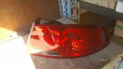 LUZ TRASERA DERECHA PASAJERO COMPATIBLE CON DODGE STRATUS 2001 SEDÁN DE CUATRO PUERTAS 30013 Foto 1 de 2