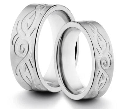 CONJUNTO DE DOS ANILLOS SUYA Y SUYA 8MM/6MM Titanio Tribal Ajuste Cómodo Alianza de Boda Foto 1 de 3