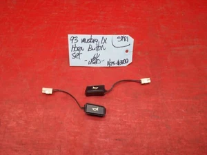 90-93 FORD MUSTANG STEERING WHEEL MOUNTED HORN BUTTON BUTTONS SET LEFT RIGHT OEM - Picture 1 of 3