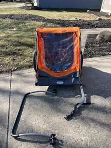 Instep Quick-N-EZ Double Tow Behind Bike Trailer - Picture 1 of 4