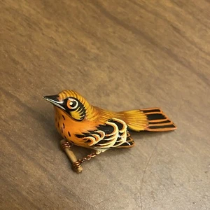 Vintage Takahashi Vogel Anstecknadel Brosche, Drossel, japanisch handbemalt & geschnitzt. - Bild 1 von 9