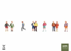 N Kinder, 9 Figuren, 3 davon als Päarchen bemalt - Noch 36809 - Bild 1 von 1
