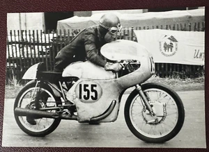 KEN KAVANAGH - AUSTRALIAN MOTORCYCLE RACER - 1959 - ORIGINAL FOTO - Bild 1 von 2