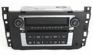 2007-2009 Cadillac DTS SRX AM FM Stereo mp3 CD Player w Auxiliary Input 15948004 - Picture 1 of 7
