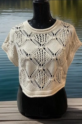 🆕 Bobbles & Lace Crop short-sleeve Beige Open Knit Sweater Top Size Small - Image 1 of 4