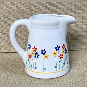 Vintage Colorful Daisy Creamer Mini Pitcher Whimsical Cheery Twee Wild Daisies - Picture 1 of 9