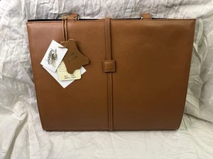 Nuevo con etiquetas Bolso para Laptop Winn Cuero Marrón Claro Estilo 5426 NUEVO - Imagen 1 de 8