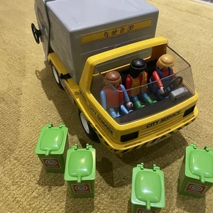 Vintage 1978 Playmobil Garbage Truck City Service With 4 Bins And 3 Figures - Foto 1 di 7