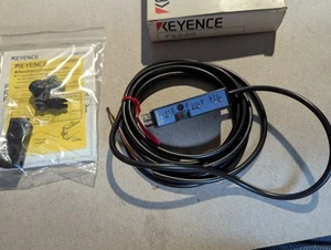 NUEVO SENSOR KEYENCE FS2-60 GENUINO - Imagen 1 de 12