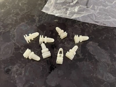 8x Clips interiores para molduras de umbral de puerta lateral originales BMW 51478234047 con bonificación Foto 1 de 3