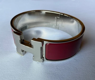 Pulseira nova com etiquetas Hermes tamanho GM Rouge de Chine esmalte vermelho PHW Clic Clac H - Imagem 1 de 4