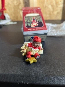 Babys erste Weihnachten Hallmark Ornament 1998 QX6233 - Bild 1 von 4