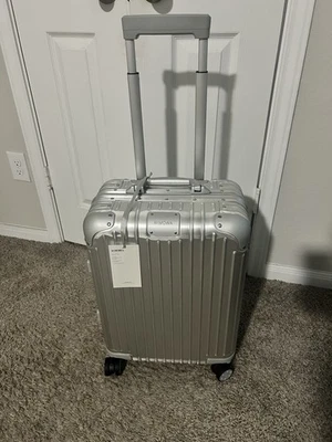 Rimowa Original Cabin 21.7" Alumínio Prata Carry On Multiwheel Edição Limitada - Imagem 1 de 4
