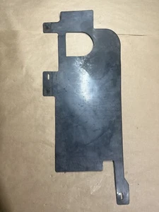 2001 2002 2003 2004 FORD MUSTANG LEFT FRONT SPLASH GUARD SHIELD 6ZB6776 3143 - Picture 1 of 3