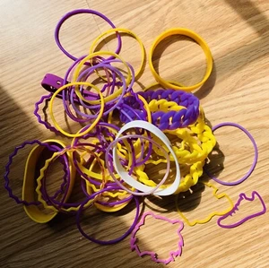 LSU Tigers Rubber Silly Bands Bracelet Lot Stretch 37 Total Fashion Jewelry Y2K - Picture 1 of 2