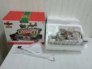 LEMAX Coventry Cove Leisure Time Christmas Village Mobile Home Camper RV 25422 - Picture 1 of 17