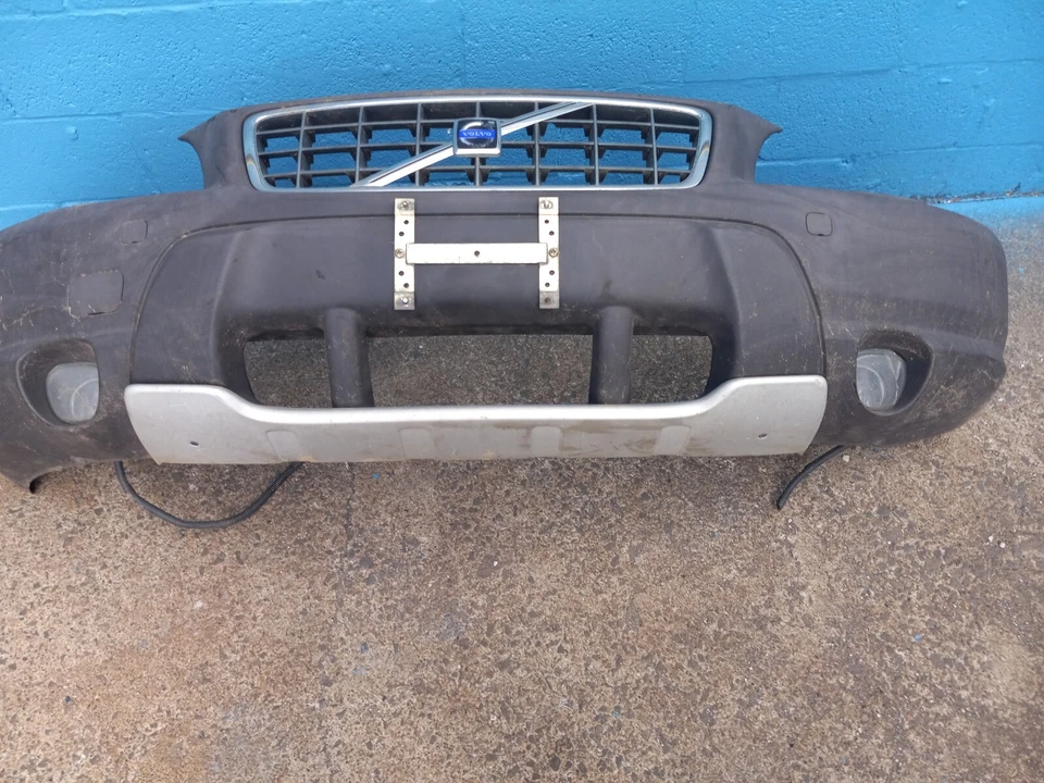 Крышка переднего бампера VOLVO XC70 V70 2001 2002 2003 2004 - Изображение 1 из 4