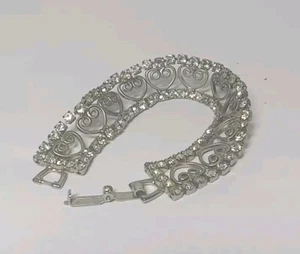 Silver Tone Rhinestone Heart Stretch Bracelet - Picture 1 of 2