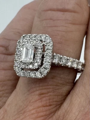 14K WHITE GOLD GENUINE EMERALD CUT HALO DIAMOND ENGAGEMENT RING 1 CTW SZ. 7 GDM - Image 1 of 4