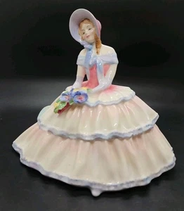 Royal Doulton Figurine "Daydreams" - HN1731 - Picture 1 of 8