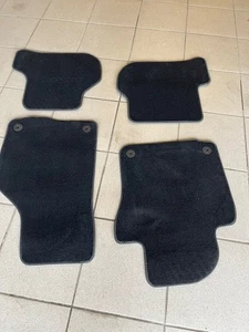 4 Velourfußmatten für Golf 6, Original VW, sehr guter Zustand - Bild 1 von 3